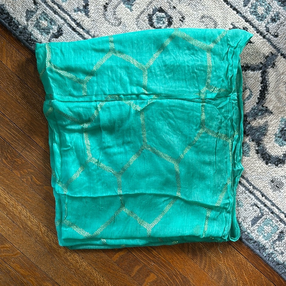 Infinity circle scarf jade and gold